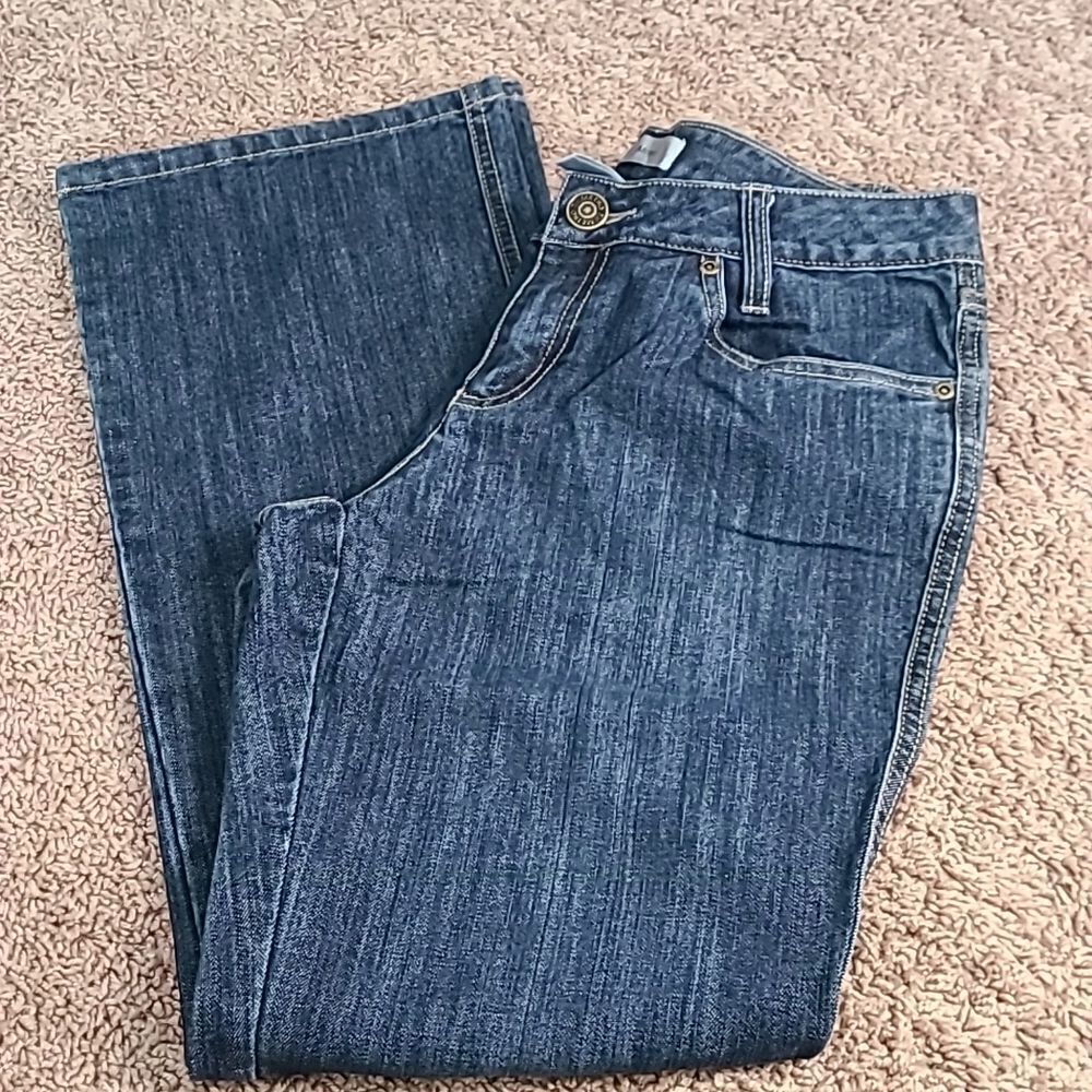 Metro 7 Vintage Wash, Slight Stretch, Flare, low rise Jeans